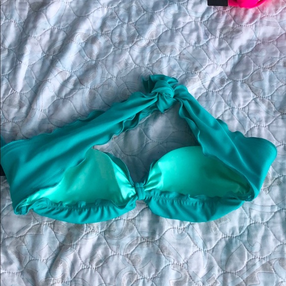 Victoria’s Secret swim - Picture 2 of 2